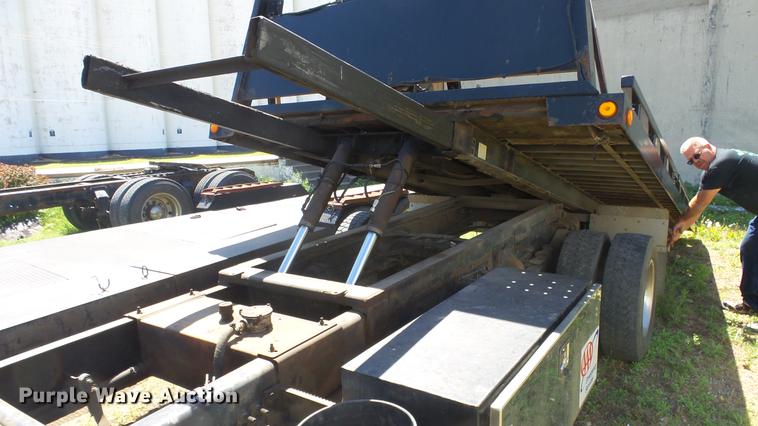 image for item DE2616 2006 Freightliner M2 106 wrecker truck