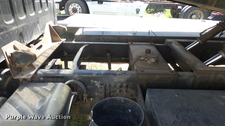 image for item DE2616 2006 Freightliner M2 106 wrecker truck