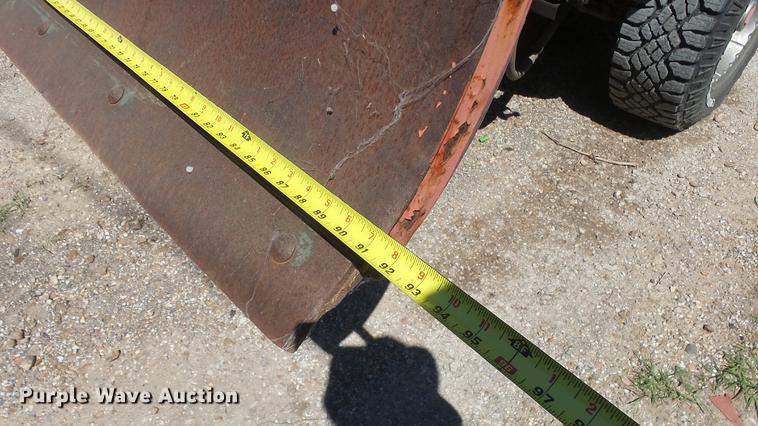 image for item DE2617 1993 Ford F250 flatbed pickup truck