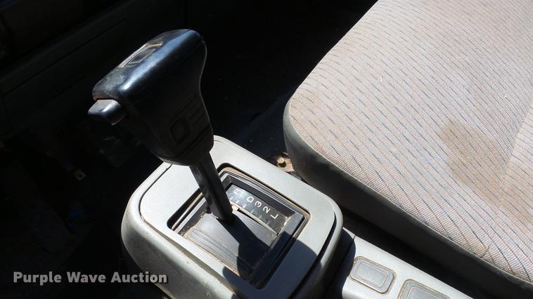 image for item DE2620 1999 Mitsubishi Fuso FH rollback truck