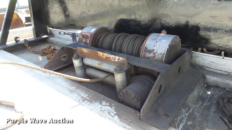 image for item DE2620 1999 Mitsubishi Fuso FH rollback truck