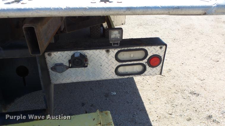 image for item DE2620 1999 Mitsubishi Fuso FH rollback truck