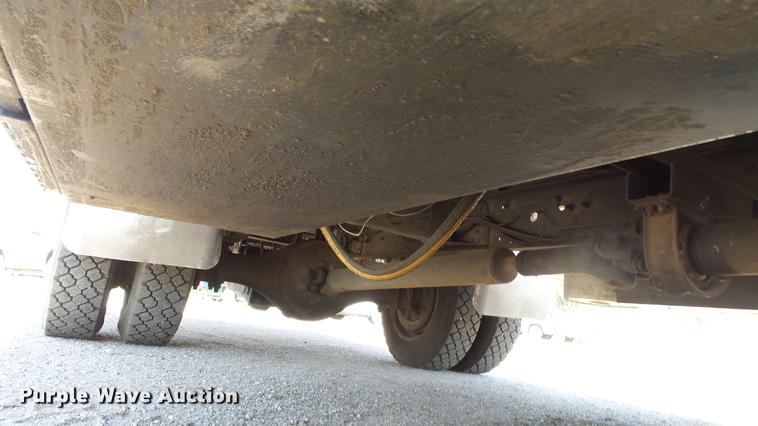 image for item DE2620 1999 Mitsubishi Fuso FH rollback truck