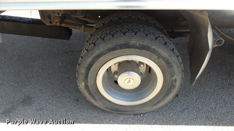 image for item DE2620 1999 Mitsubishi Fuso FH rollback truck