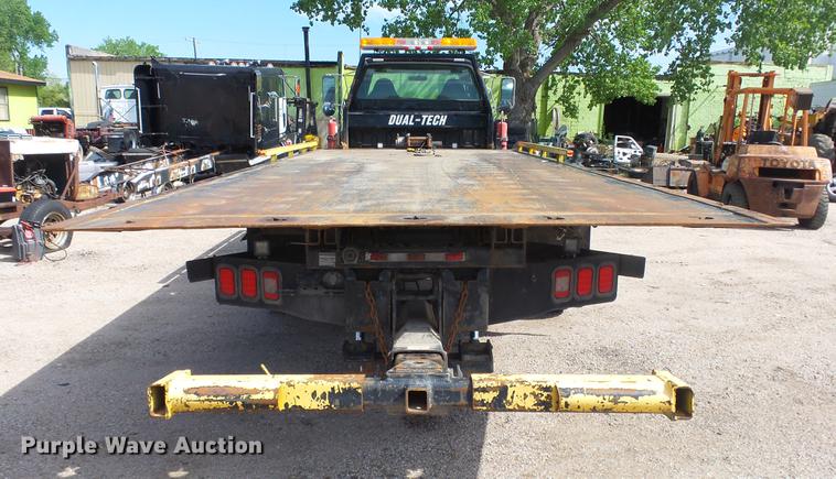 image for item DE2627 2004 Ford F650 Super Duty rollback truck