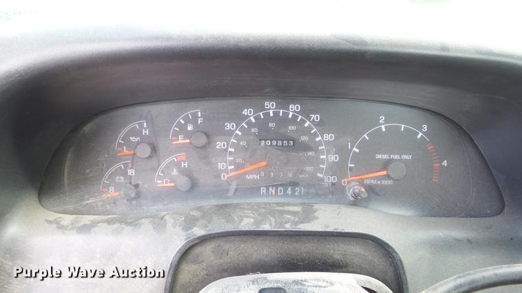 image for item DE2627 2004 Ford F650 Super Duty rollback truck