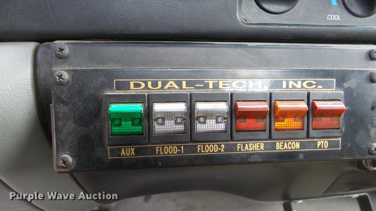 image for item DE2627 2004 Ford F650 Super Duty rollback truck