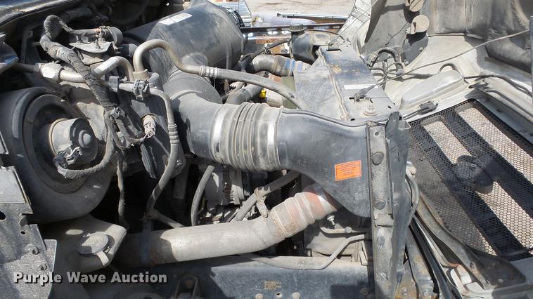 image for item DE2627 2004 Ford F650 Super Duty rollback truck