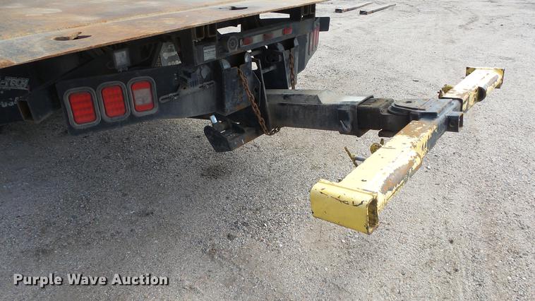image for item DE2627 2004 Ford F650 Super Duty rollback truck
