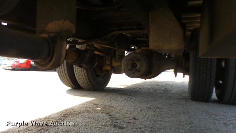 image for item DE2627 2004 Ford F650 Super Duty rollback truck