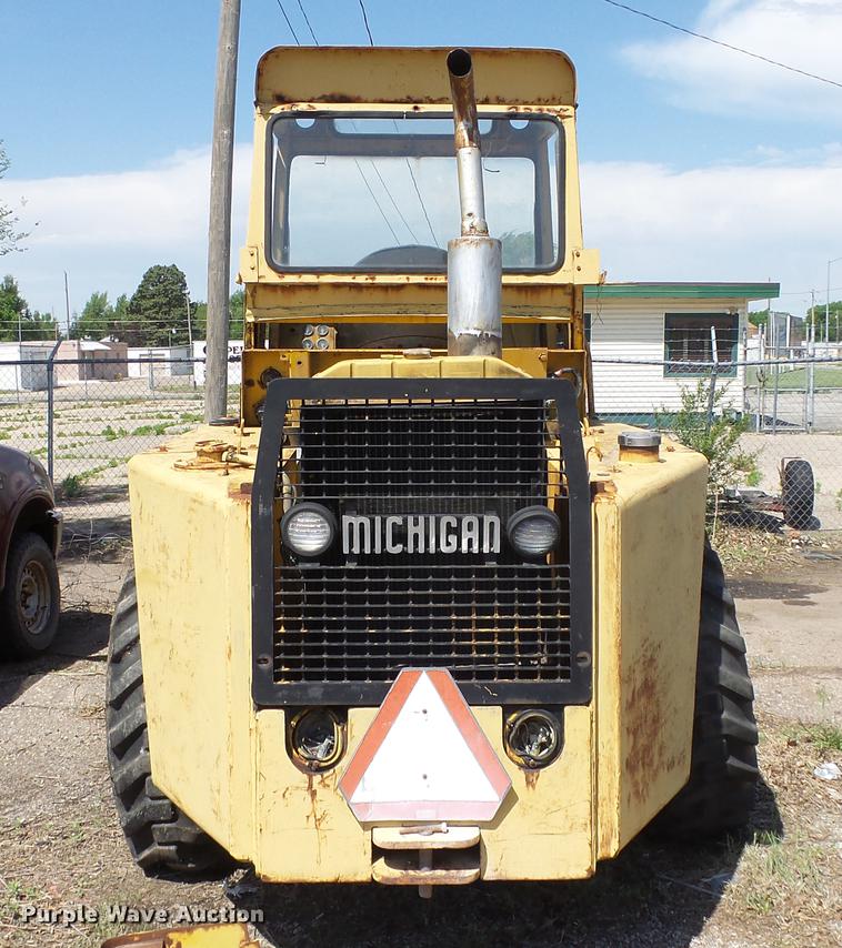 image for item DE2629 Michigan 55GM wheel loader