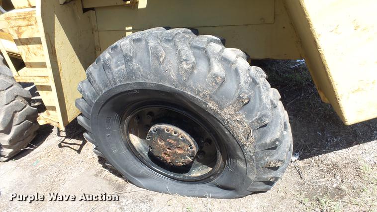 image for item DE2629 Michigan 55GM wheel loader