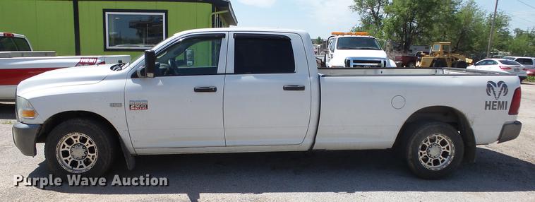 image for item DE2631 2011 Dodge Ram 2500 Quad Cab pickup truck