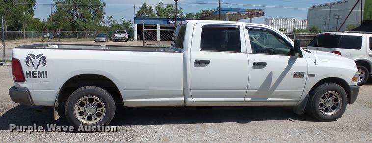 image for item DE2631 2011 Dodge Ram 2500 Quad Cab pickup truck