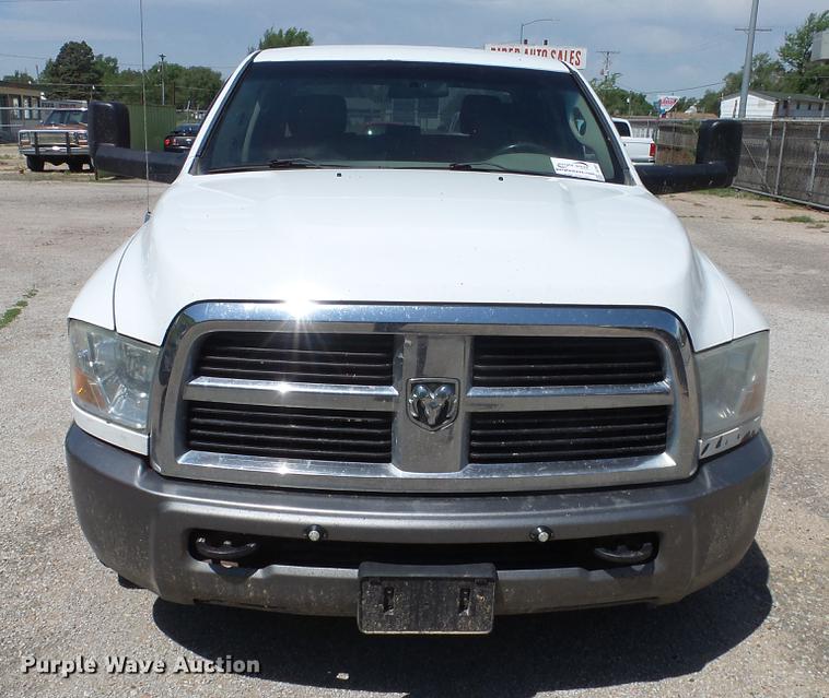 image for item DE2631 2011 Dodge Ram 2500 Quad Cab pickup truck