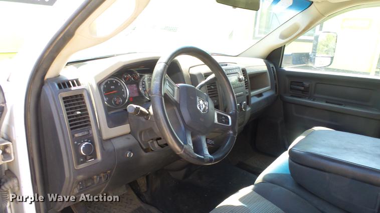 image for item DE2631 2011 Dodge Ram 2500 Quad Cab pickup truck