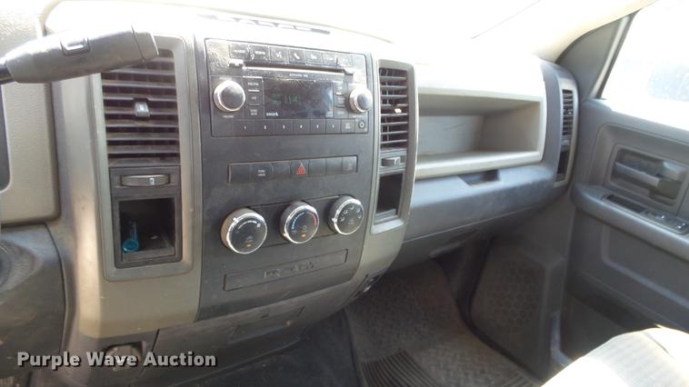 image for item DE2631 2011 Dodge Ram 2500 Quad Cab pickup truck