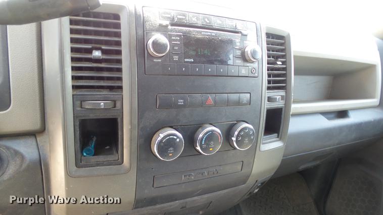 image for item DE2631 2011 Dodge Ram 2500 Quad Cab pickup truck