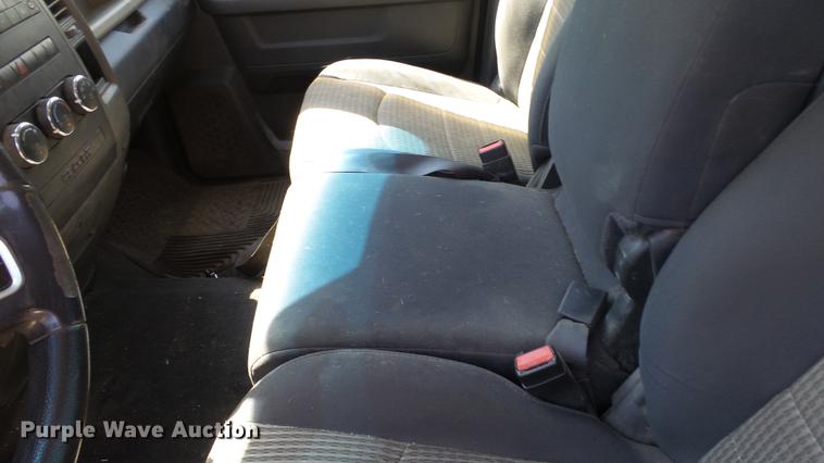 image for item DE2631 2011 Dodge Ram 2500 Quad Cab pickup truck