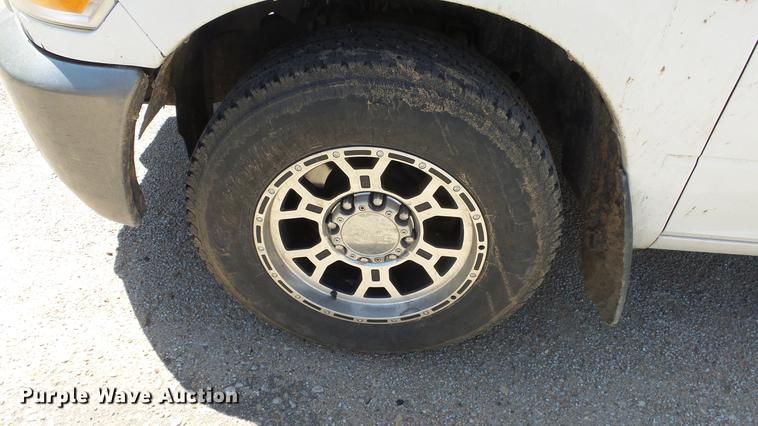 image for item DE2631 2011 Dodge Ram 2500 Quad Cab pickup truck