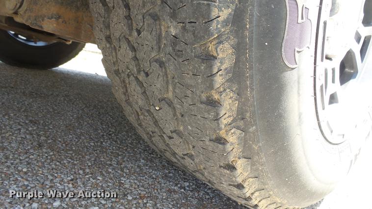 image for item DE2631 2011 Dodge Ram 2500 Quad Cab pickup truck