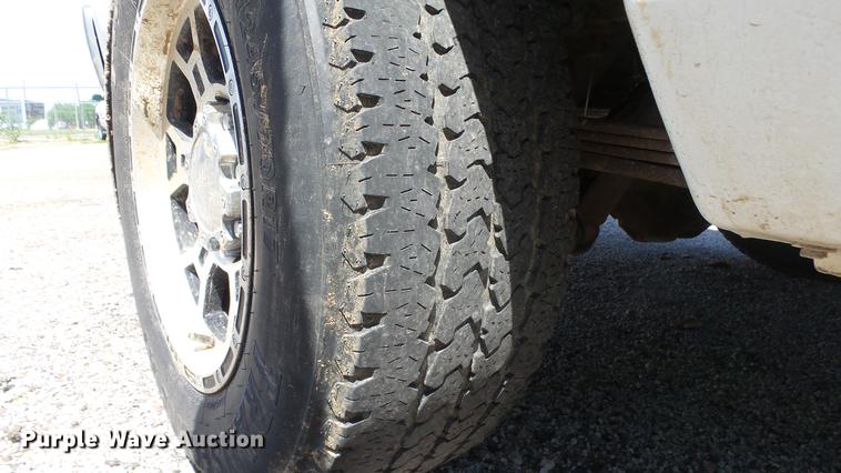 image for item DE2631 2011 Dodge Ram 2500 Quad Cab pickup truck