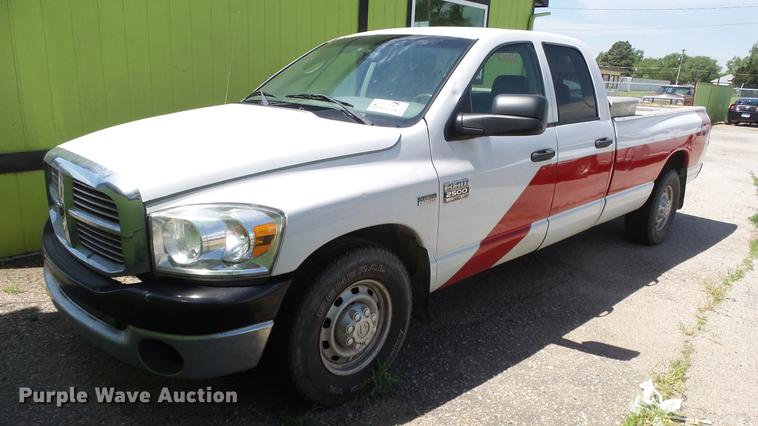 image for item DE2632 2007 Dodge Ram 2500 Quad Cab pickup truck