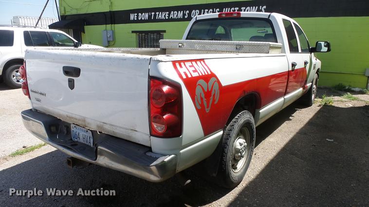 image for item DE2632 2007 Dodge Ram 2500 Quad Cab pickup truck
