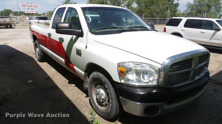 image for item DE2632 2007 Dodge Ram 2500 Quad Cab pickup truck