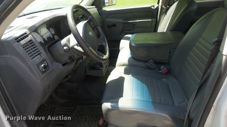 image for item DE2632 2007 Dodge Ram 2500 Quad Cab pickup truck