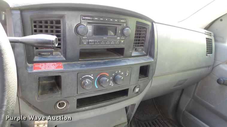 image for item DE2632 2007 Dodge Ram 2500 Quad Cab pickup truck