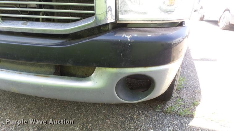 image for item DE2632 2007 Dodge Ram 2500 Quad Cab pickup truck