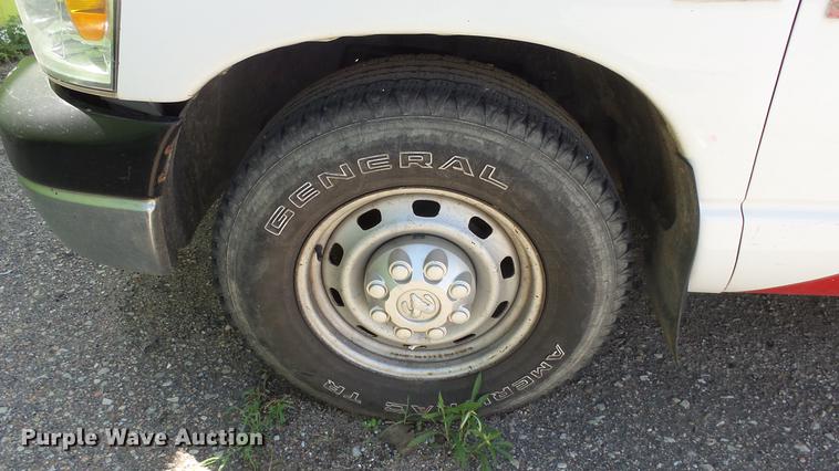 image for item DE2632 2007 Dodge Ram 2500 Quad Cab pickup truck