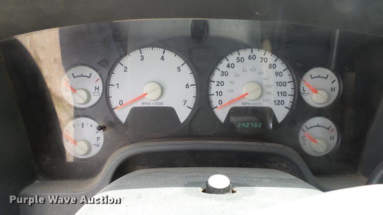 image for item DE2632 2007 Dodge Ram 2500 Quad Cab pickup truck