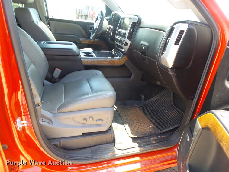 image for item DE3652 2014 GMC Sierra 1500 SLT Crew Cab pickup truck