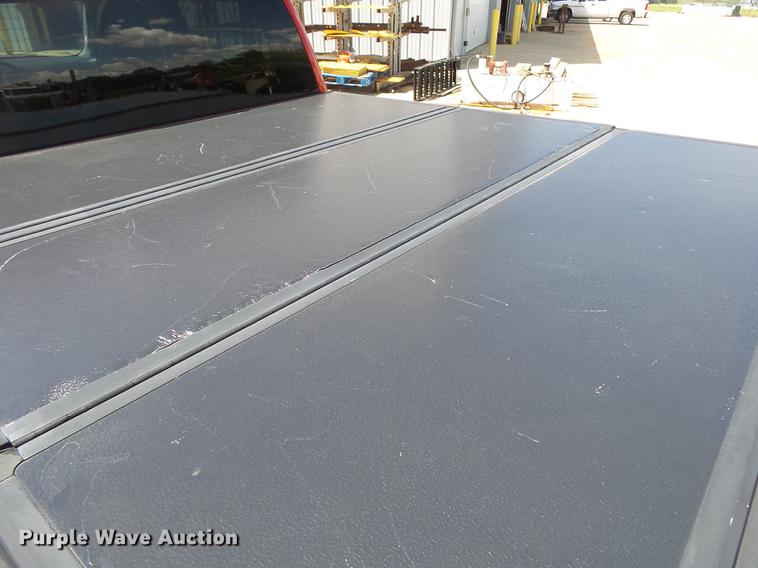 image for item DE3652 2014 GMC Sierra 1500 SLT Crew Cab pickup truck