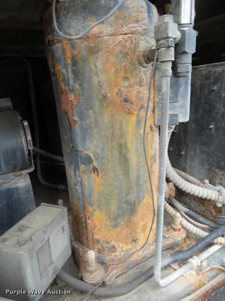 image for item DE3657 Kidron refrigerated box bed