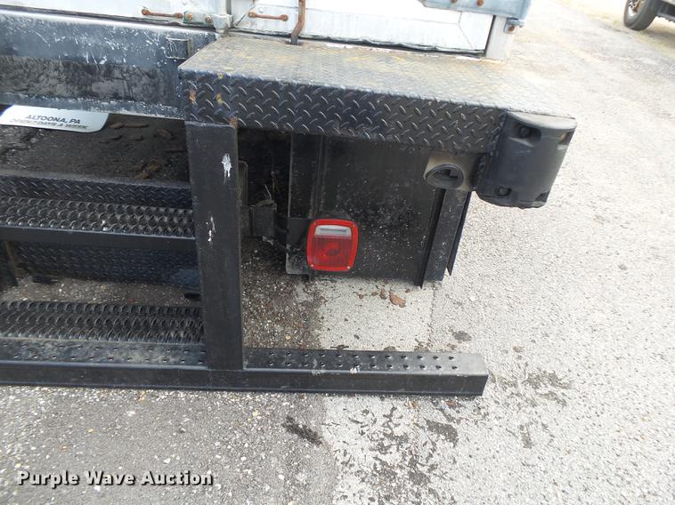 image for item DE3657 Kidron refrigerated box bed