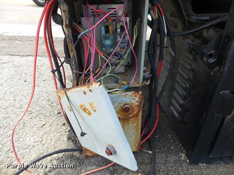 image for item DE3657 Kidron refrigerated box bed