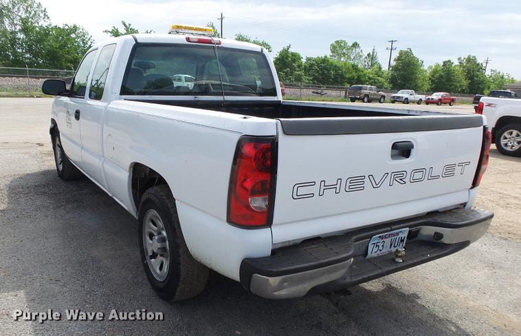 image for item DE3658 2006 Chevrolet Silverado 1500 Ext. Cab pickup truck