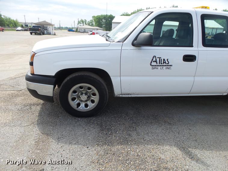 image for item DE3658 2006 Chevrolet Silverado 1500 Ext. Cab pickup truck