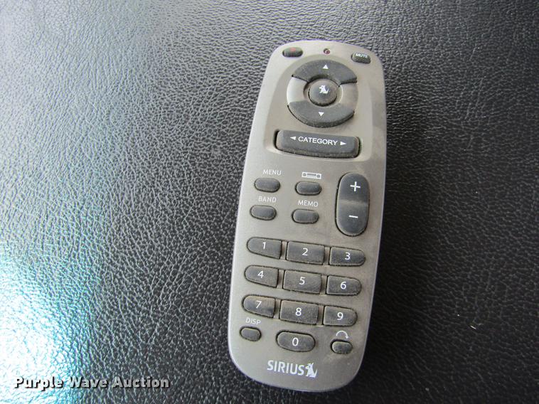 image for item DE6812 2003 Dodge Ram 2500 Quad Cab pickup truck