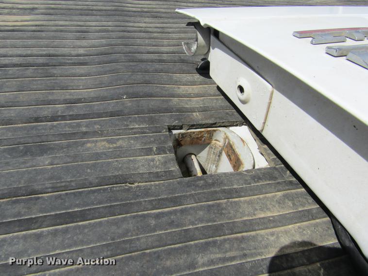 image for item DE6812 2003 Dodge Ram 2500 Quad Cab pickup truck