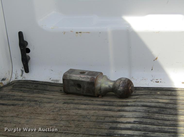 image for item DE6812 2003 Dodge Ram 2500 Quad Cab pickup truck