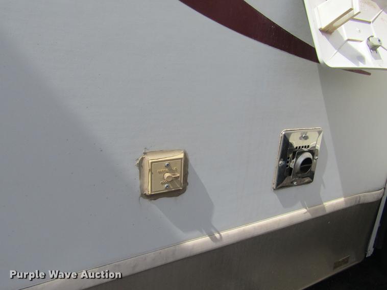 image for item DE6813 2005 Jayco Eagle camper