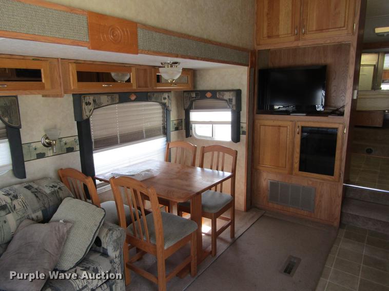 image for item DE6813 2005 Jayco Eagle camper