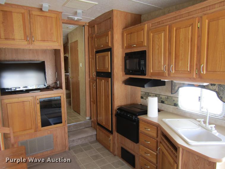 image for item DE6813 2005 Jayco Eagle camper