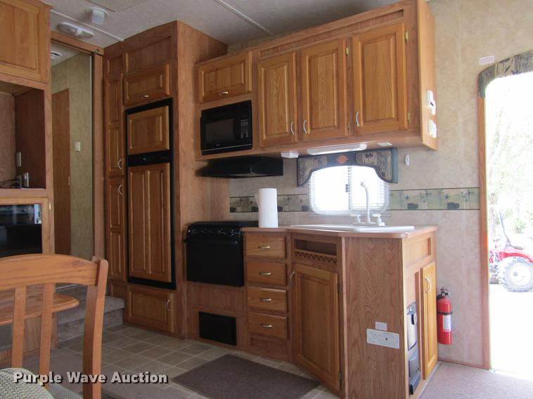 image for item DE6813 2005 Jayco Eagle camper