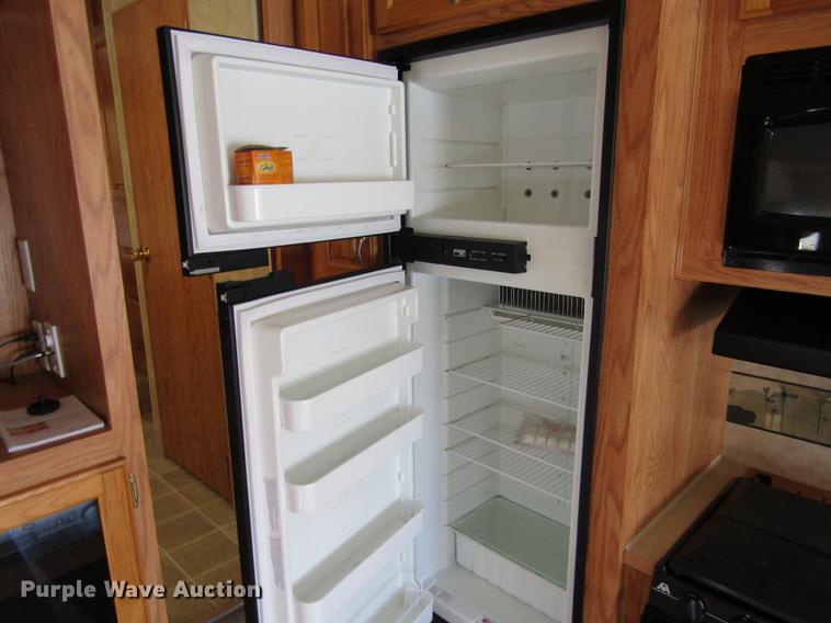 image for item DE6813 2005 Jayco Eagle camper