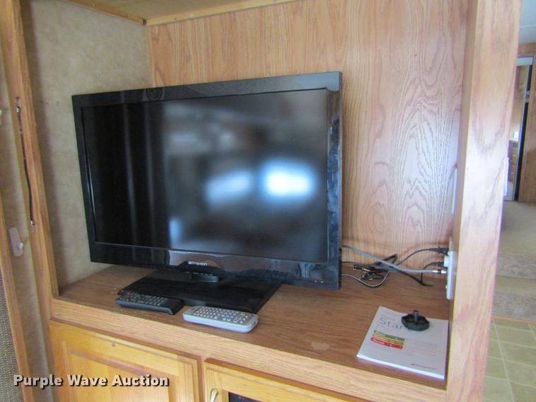 image for item DE6813 2005 Jayco Eagle camper